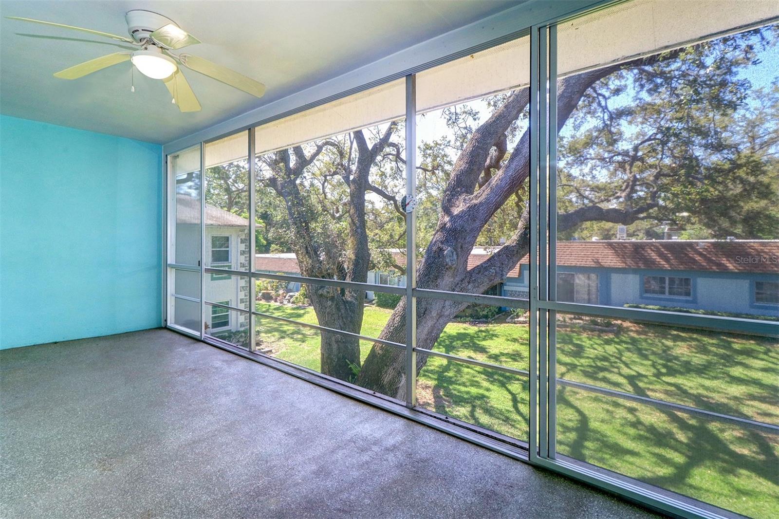 Image 5 of 30 For 200 Glennes Lane 205