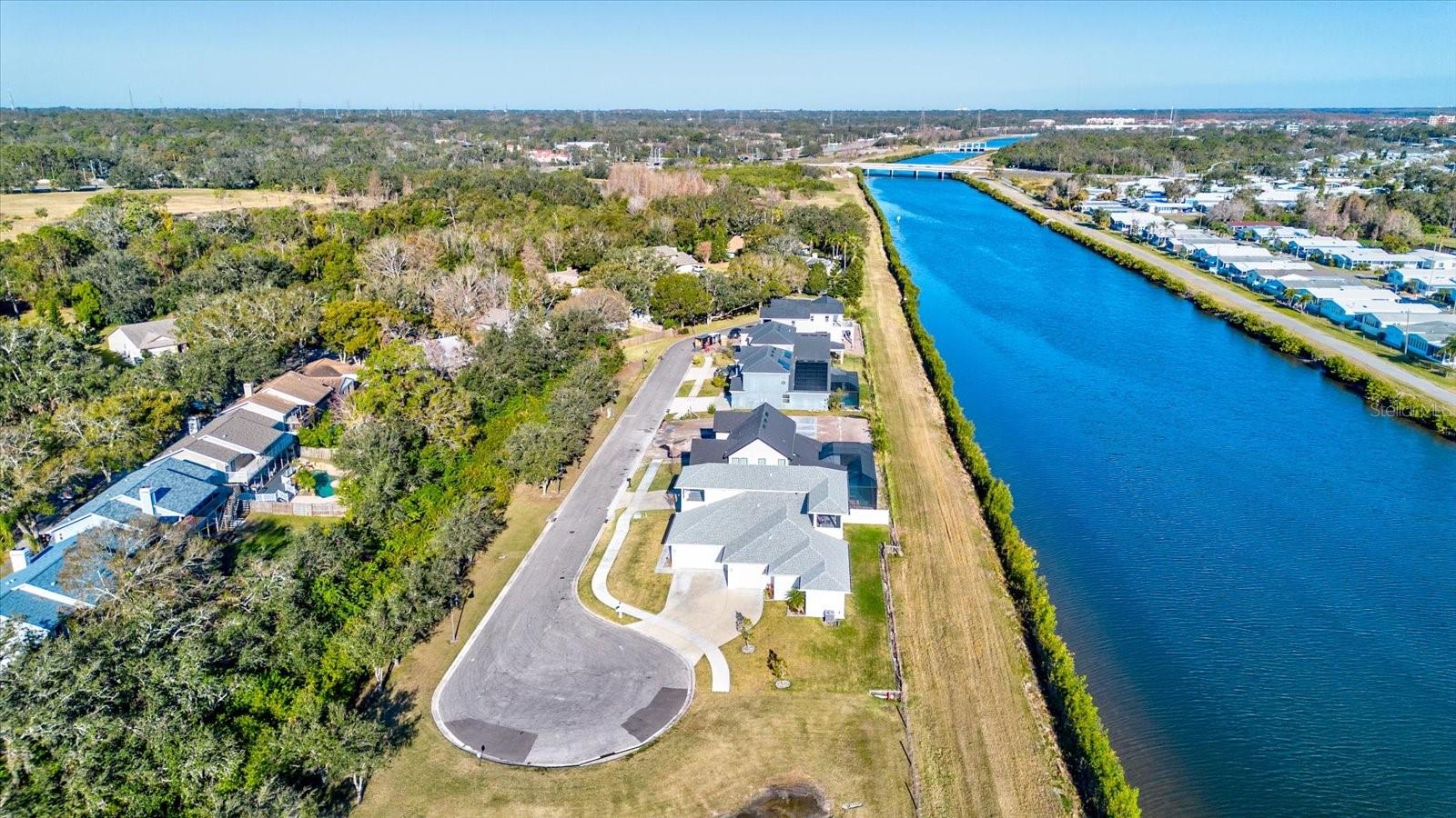 Listing photo id 43 for 3420 Channelside Court