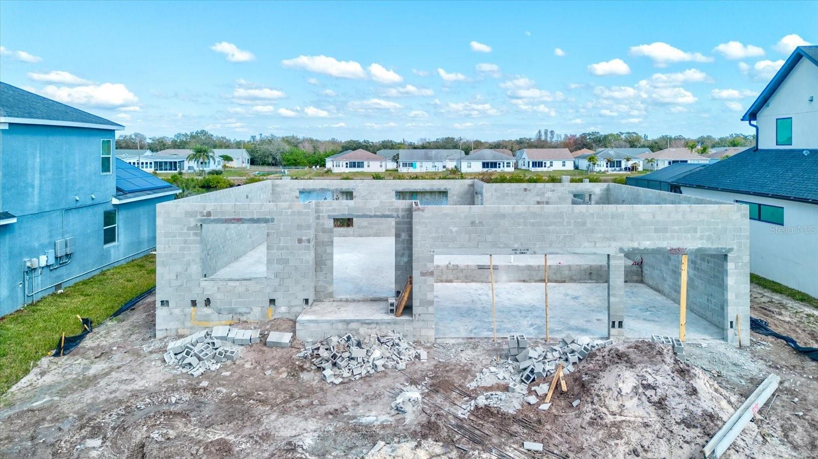 Listing photo id 56 for 3420 Channelside Court