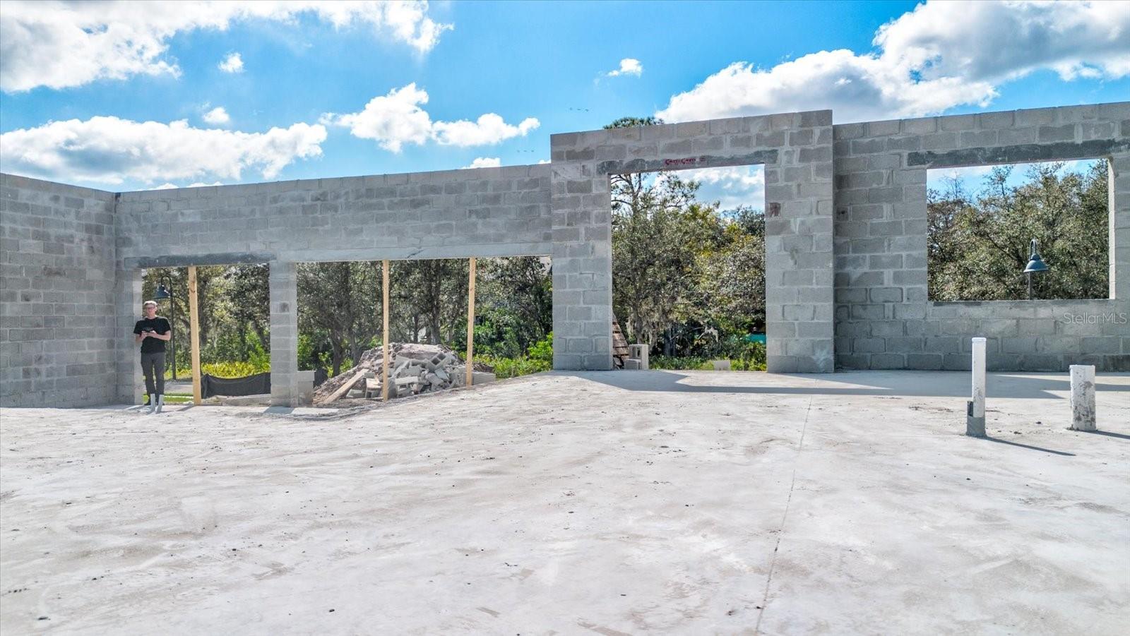 Listing photo id 68 for 3420 Channelside Court