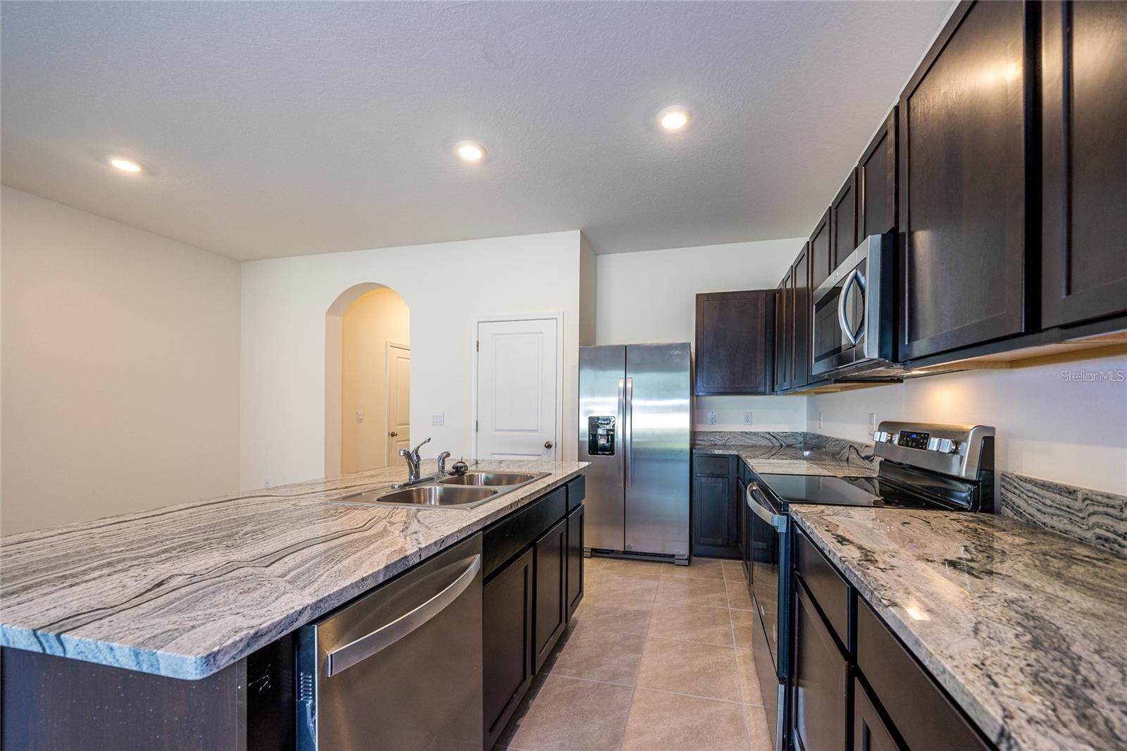 Image 7 of 39 For 34293 Sorrel Mint Drive