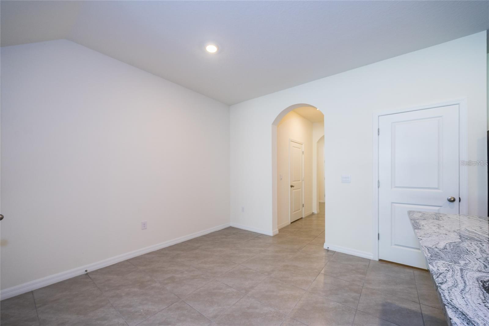 Image 8 of 39 For 34293 Sorrel Mint Drive