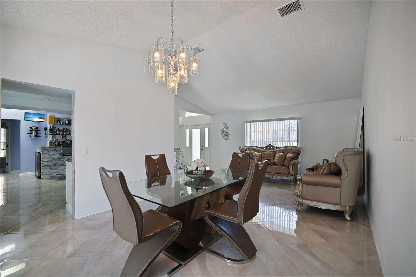 Image 28 of 46 For 13528 Woodside Drive