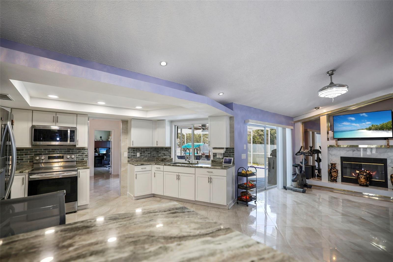 Image 29 of 46 For 13528 Woodside Drive
