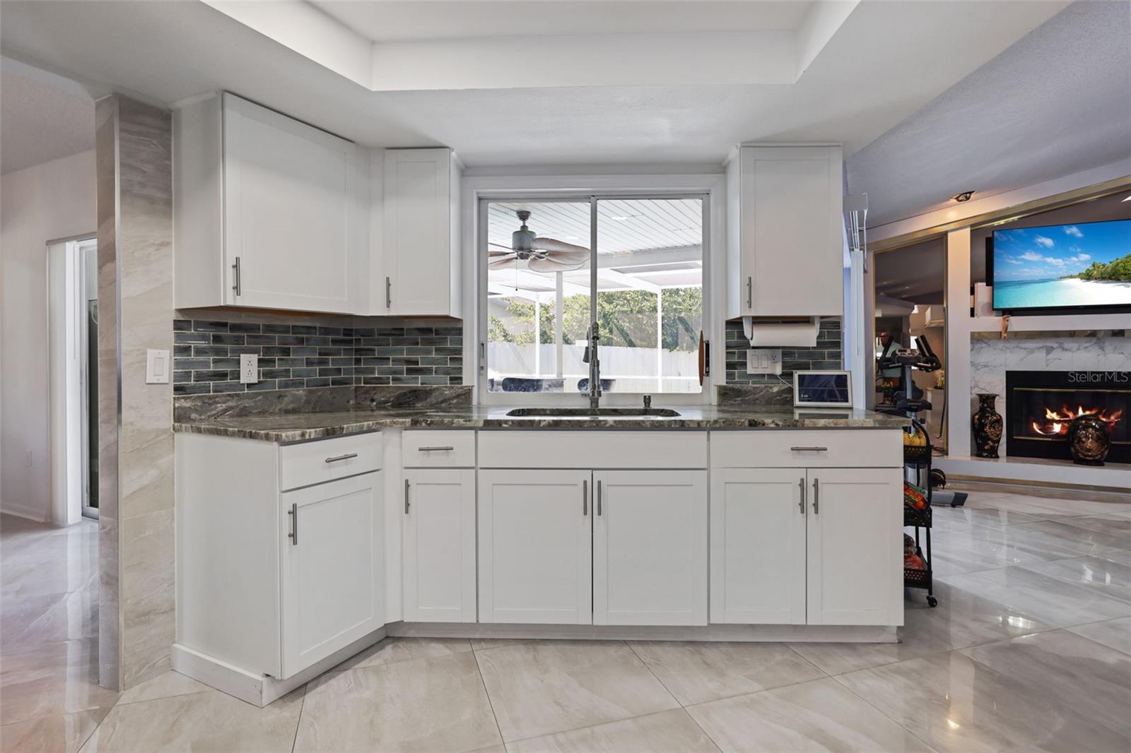 Image 36 of 46 For 13528 Woodside Drive