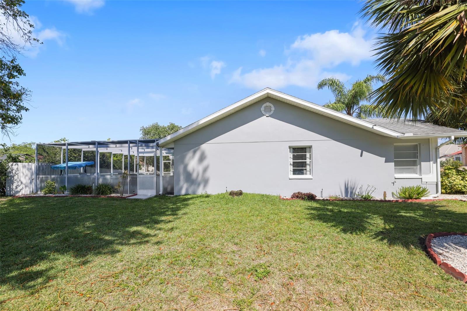 Image 43 of 46 For 13528 Woodside Drive