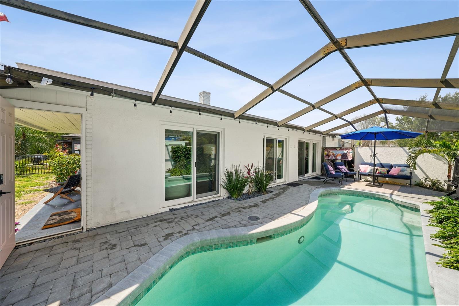 Image 36 of 43 For 4013 Waterman Avenue
