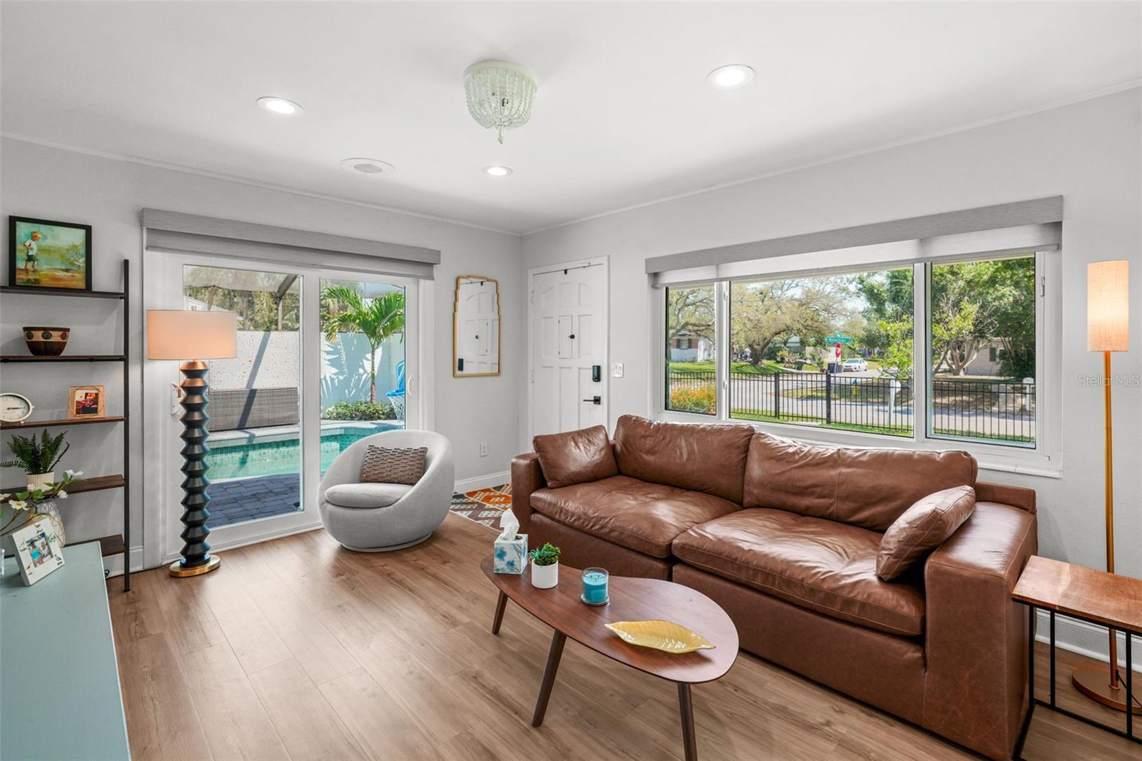 Image 7 of 43 For 4013 Waterman Avenue