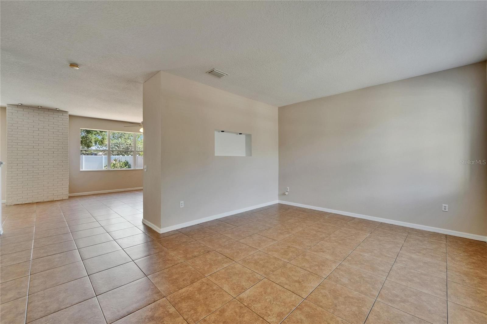 Image 12 of 64 For 2415 Brownwood Drive