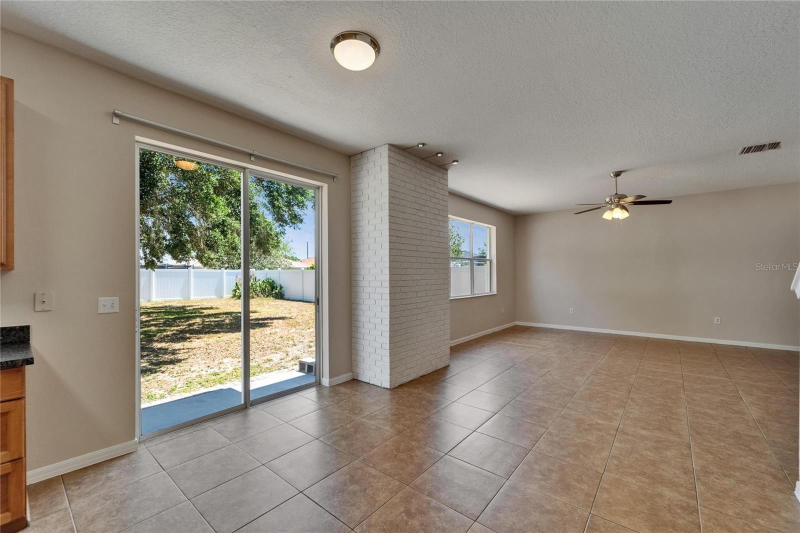 Image 18 of 64 For 2415 Brownwood Drive