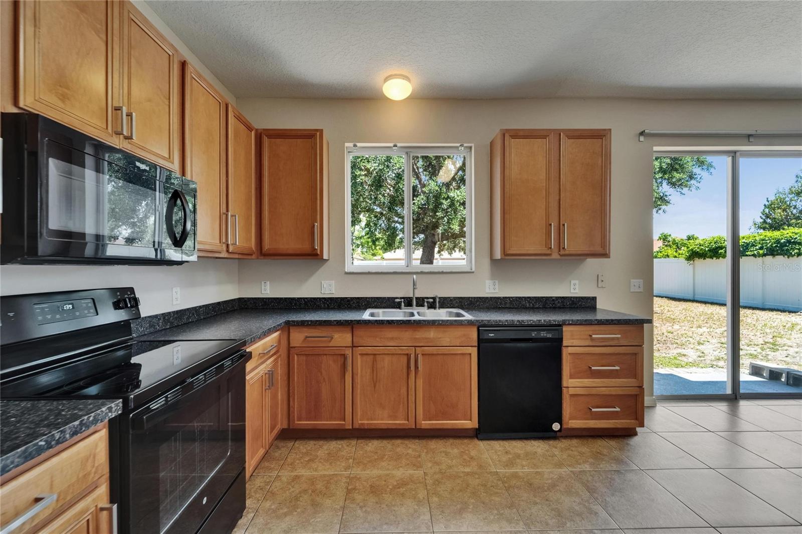 Image 21 of 64 For 2415 Brownwood Drive