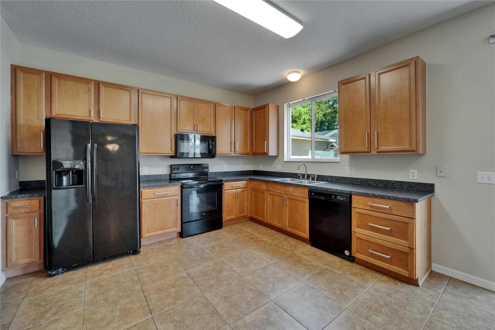 Image 22 of 64 For 2415 Brownwood Drive
