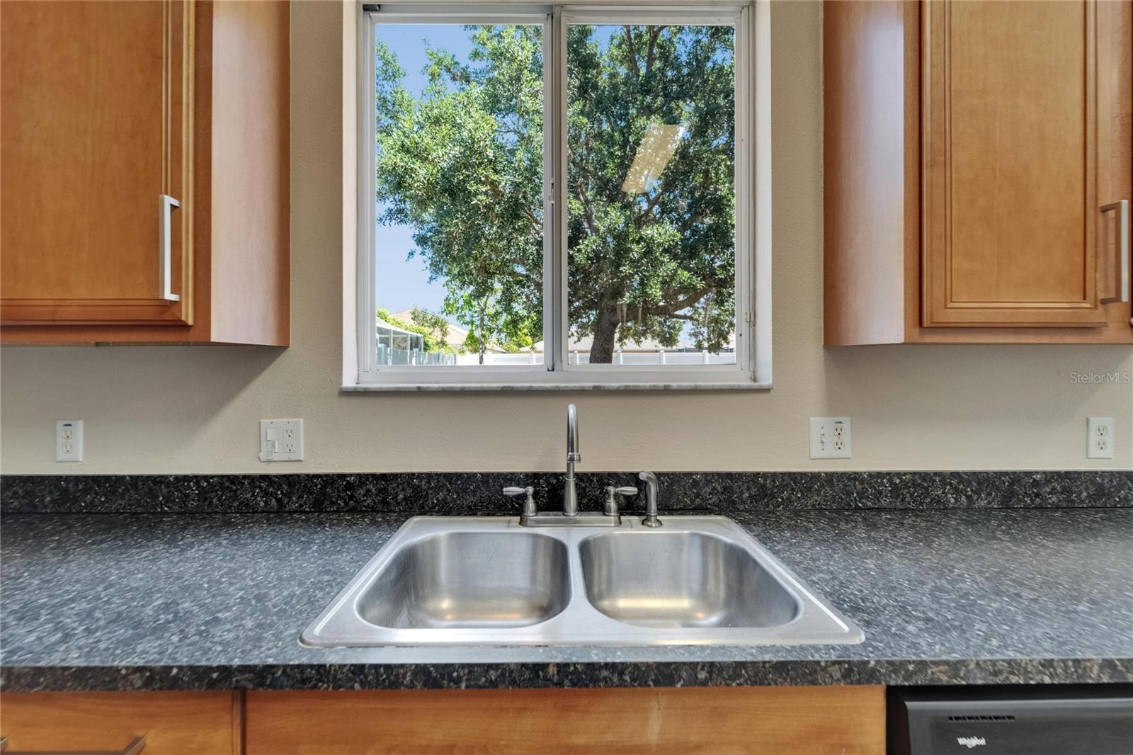 Image 25 of 64 For 2415 Brownwood Drive