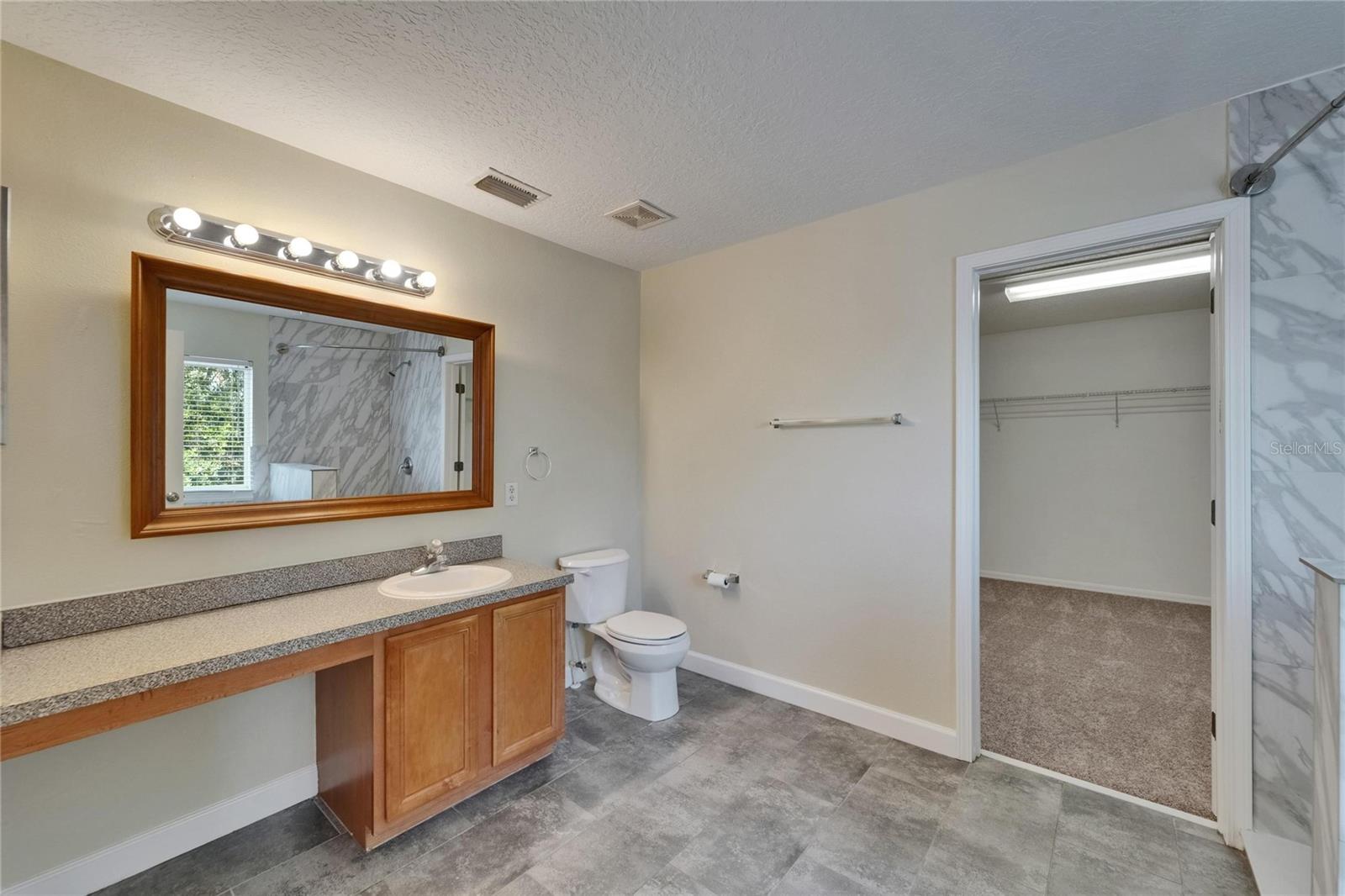 Image 39 of 64 For 2415 Brownwood Drive