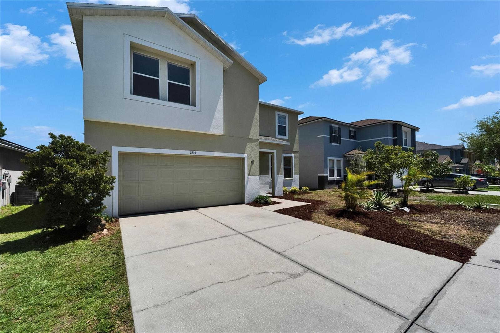 Image 4 of 64 For 2415 Brownwood Drive