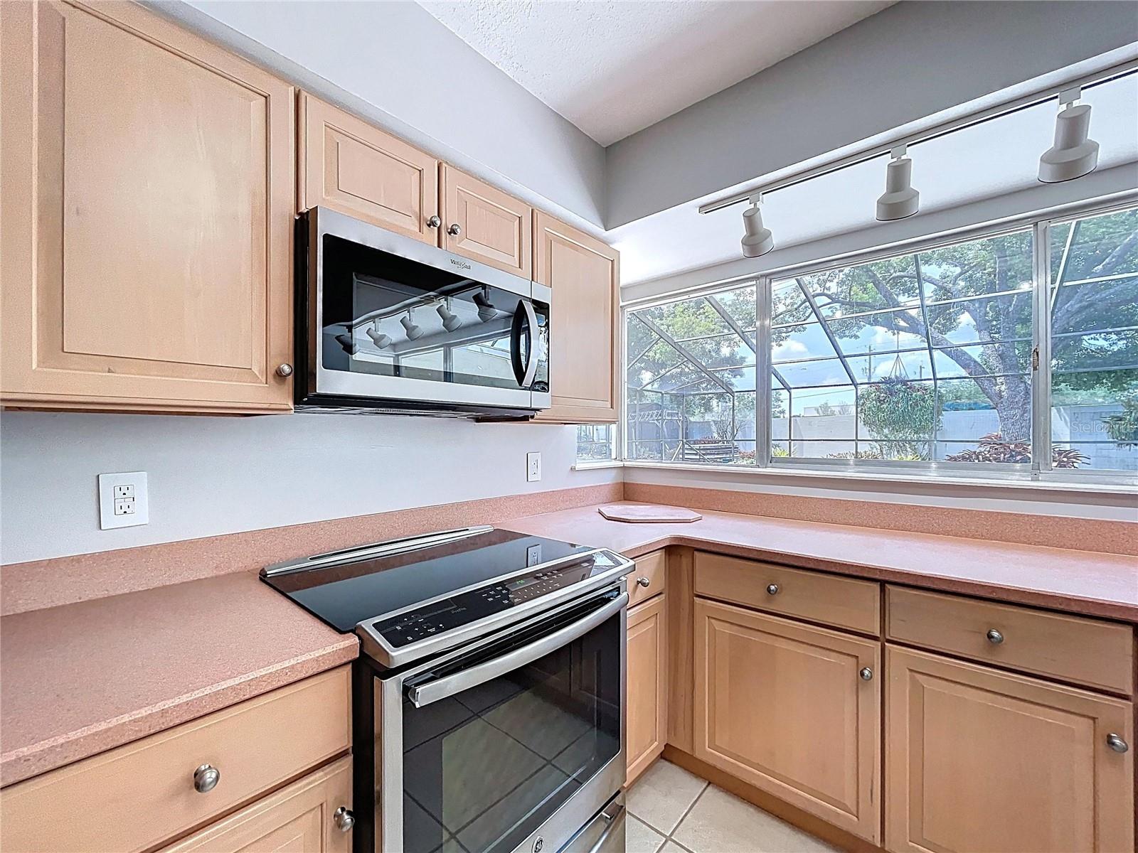 Image 21 of 89 For 7307 Summerbridge Drive