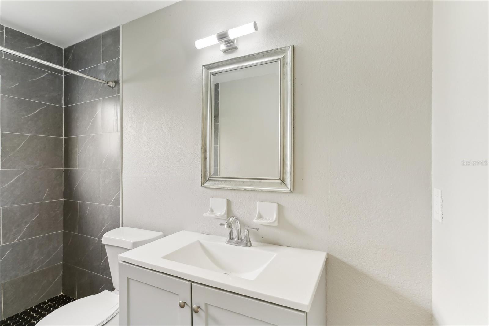 Image 20 of 28 For 7711 Amherst Street B