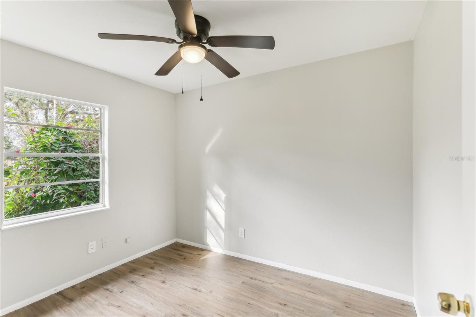 Image 6 of 28 For 7711 Amherst Street B