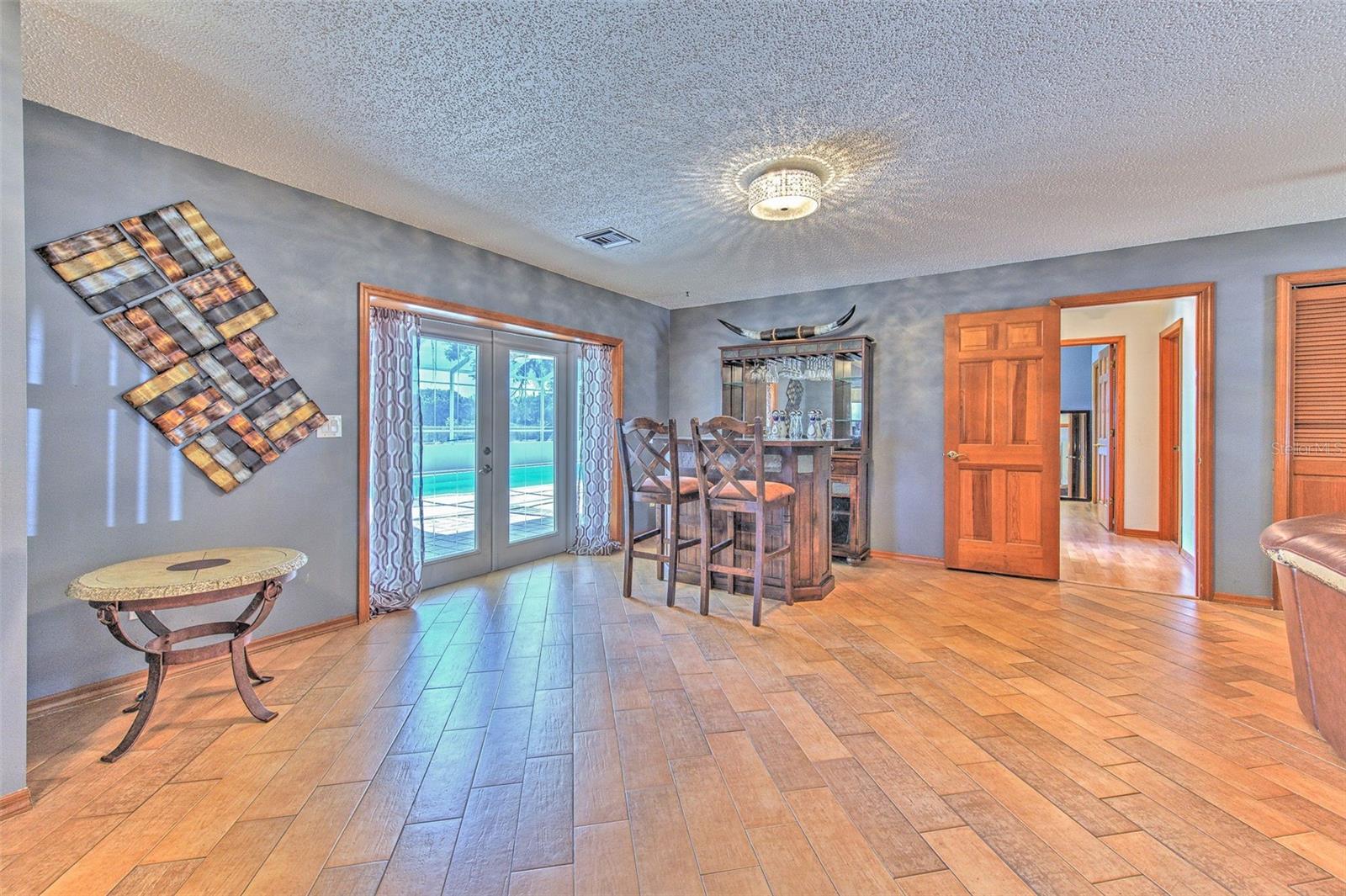 Image 25 of 36 For 6709 Knights Griffin Road