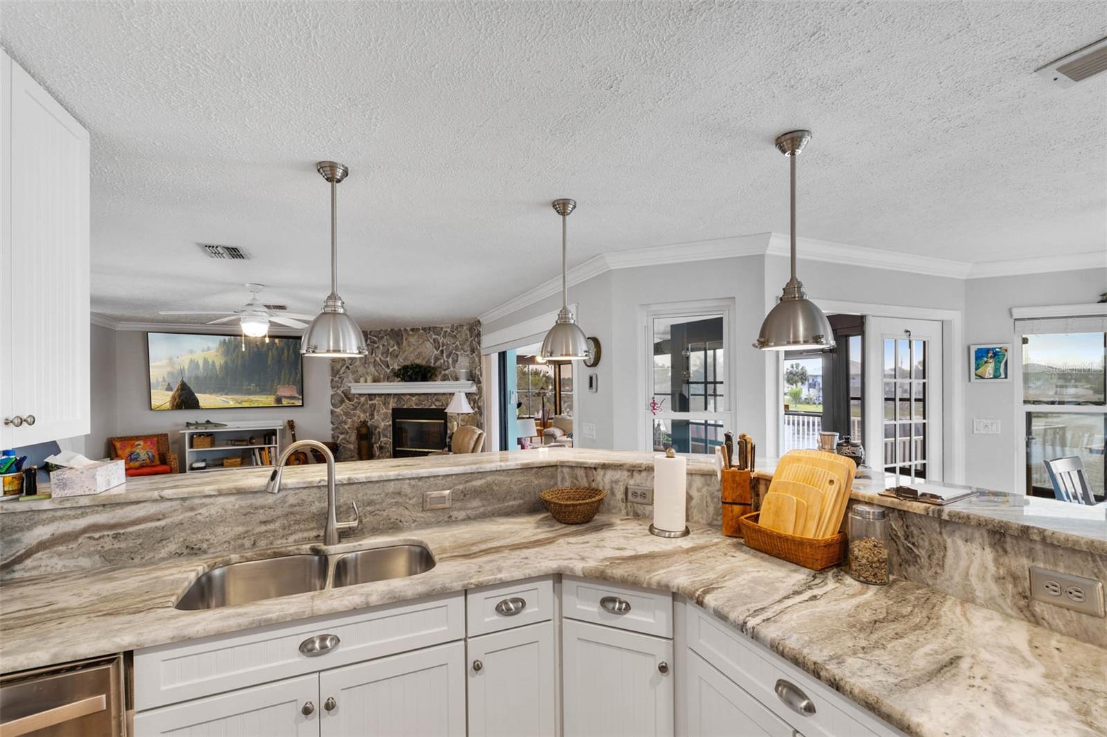 Image 14 of 59 For 4030 Flamingo Boulevard