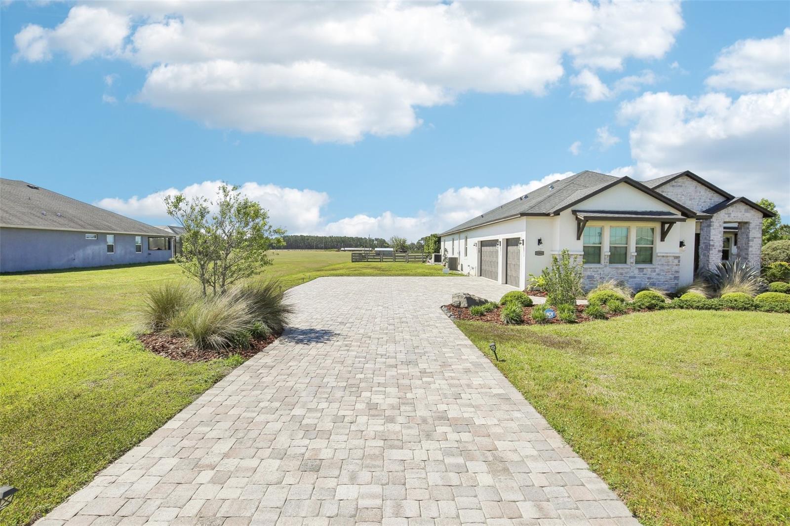 Image 4 of 56 For 32860 Drake Estates Way