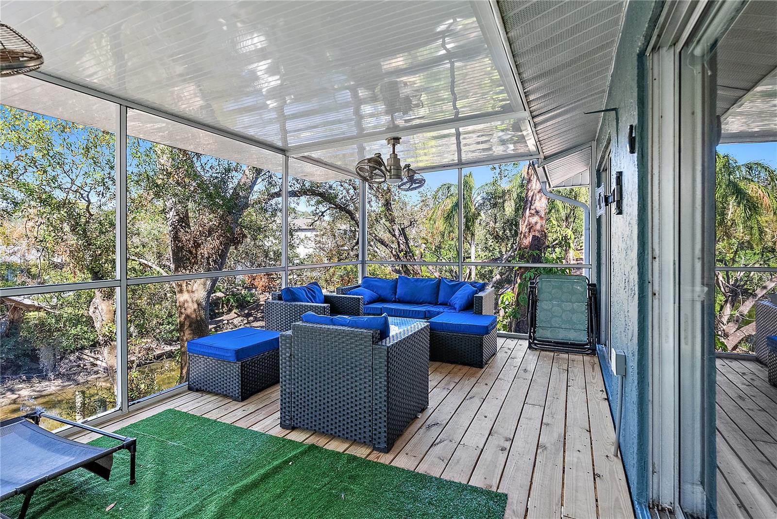 Image 14 of 49 For 7418 Bay Drive