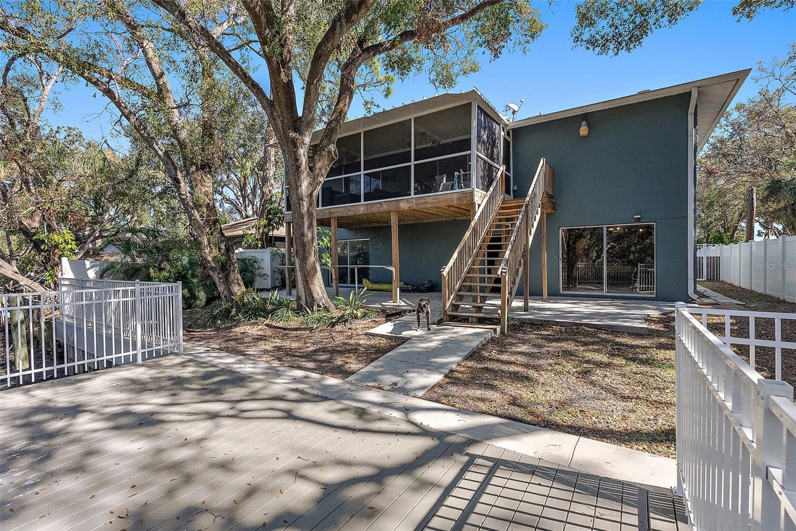 Image 15 of 49 For 7418 Bay Drive
