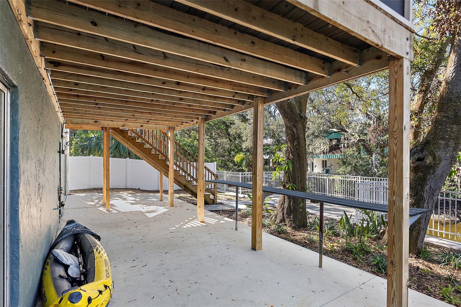 Image 16 of 49 For 7418 Bay Drive