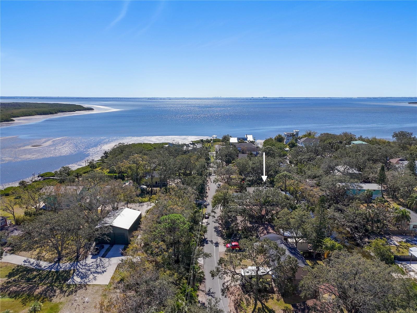 Image 26 of 49 For 7418 Bay Drive