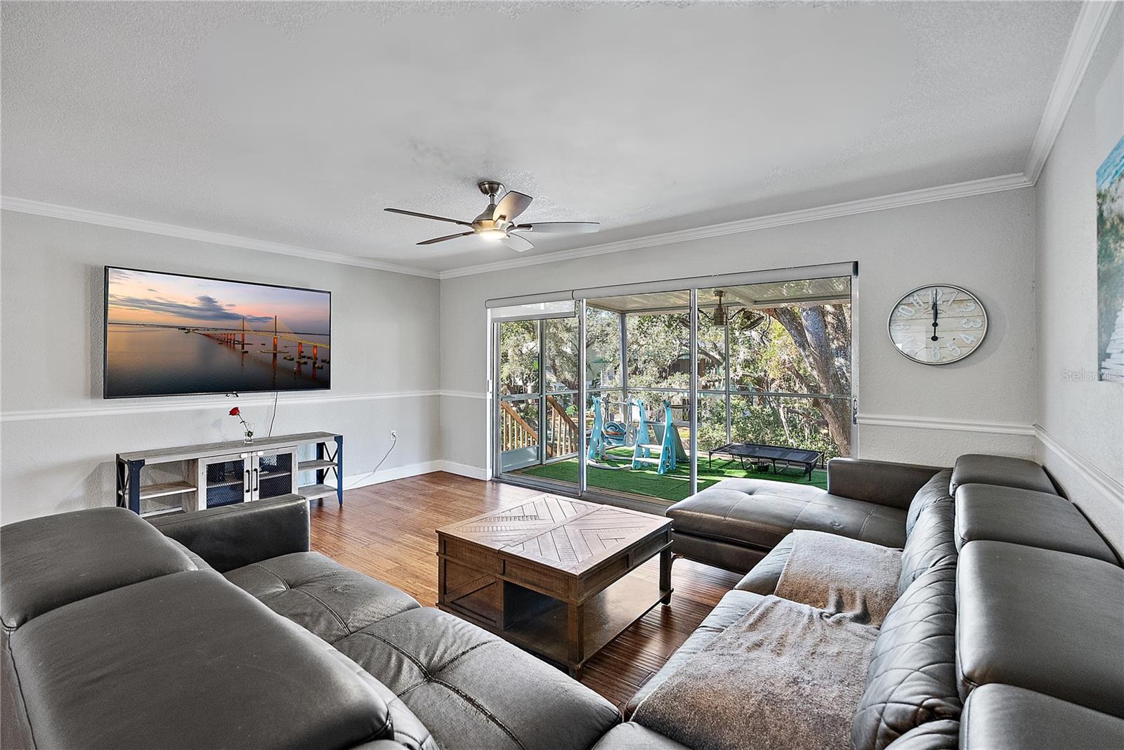 Image 4 of 49 For 7418 Bay Drive