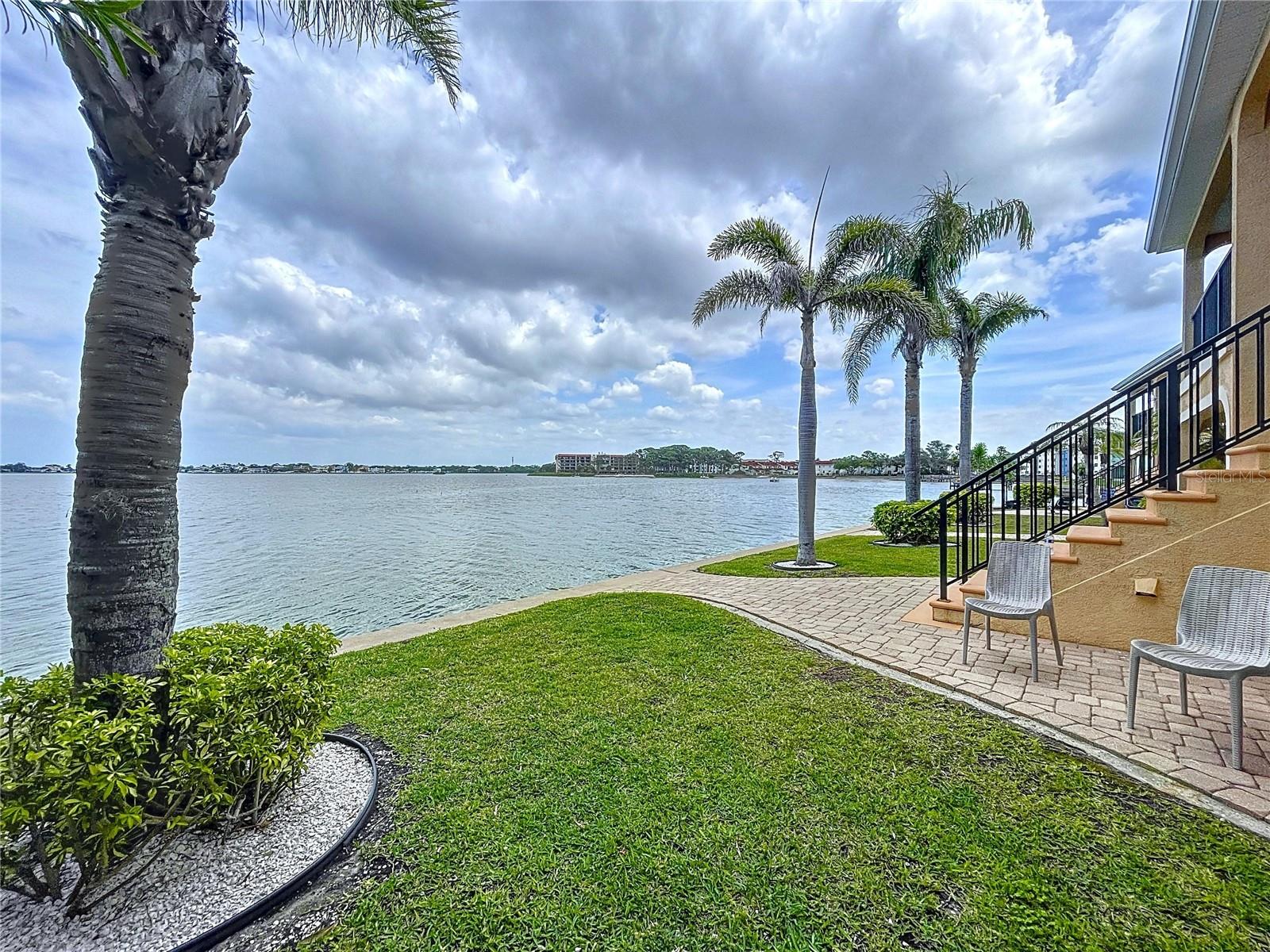 Image 24 of 36 For 2675 St Josephs Drive E C