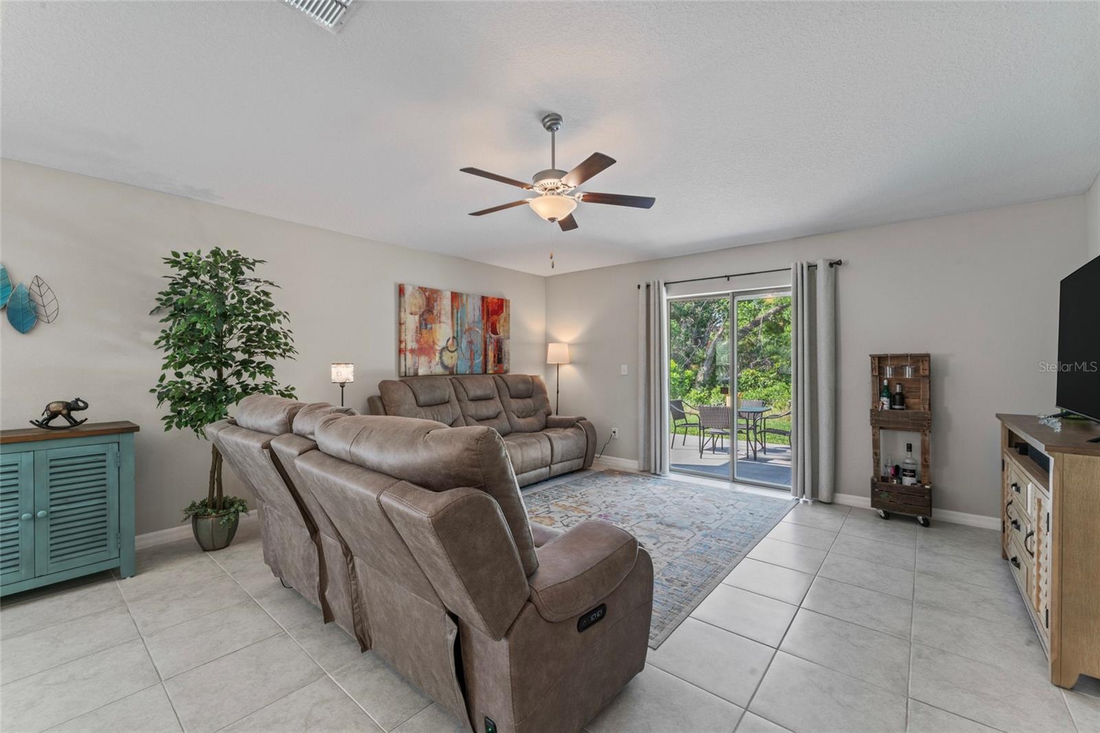 Image 14 of 48 For 2821 Lytton Hall Drive
