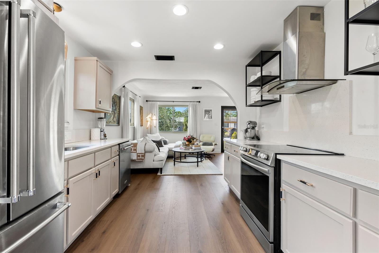 Image 7 of 28 For 4829 20th Avenue N
