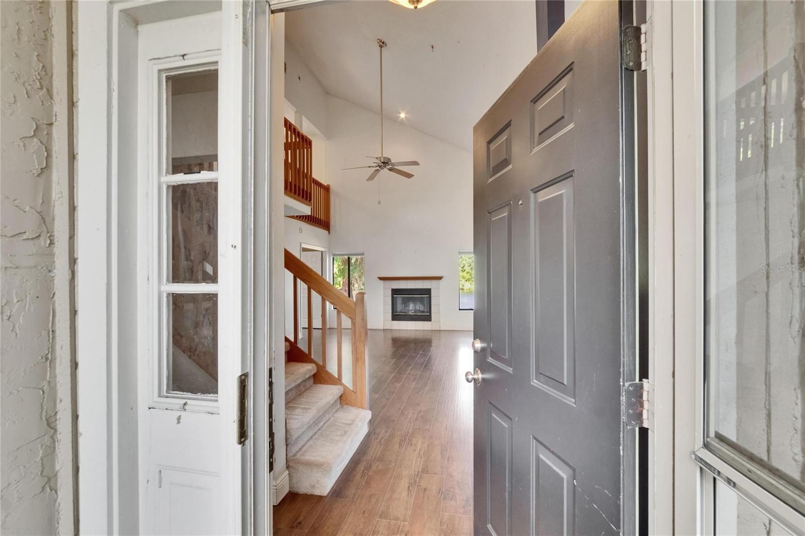 Image 4 of 87 For 4225 Barret Avenue