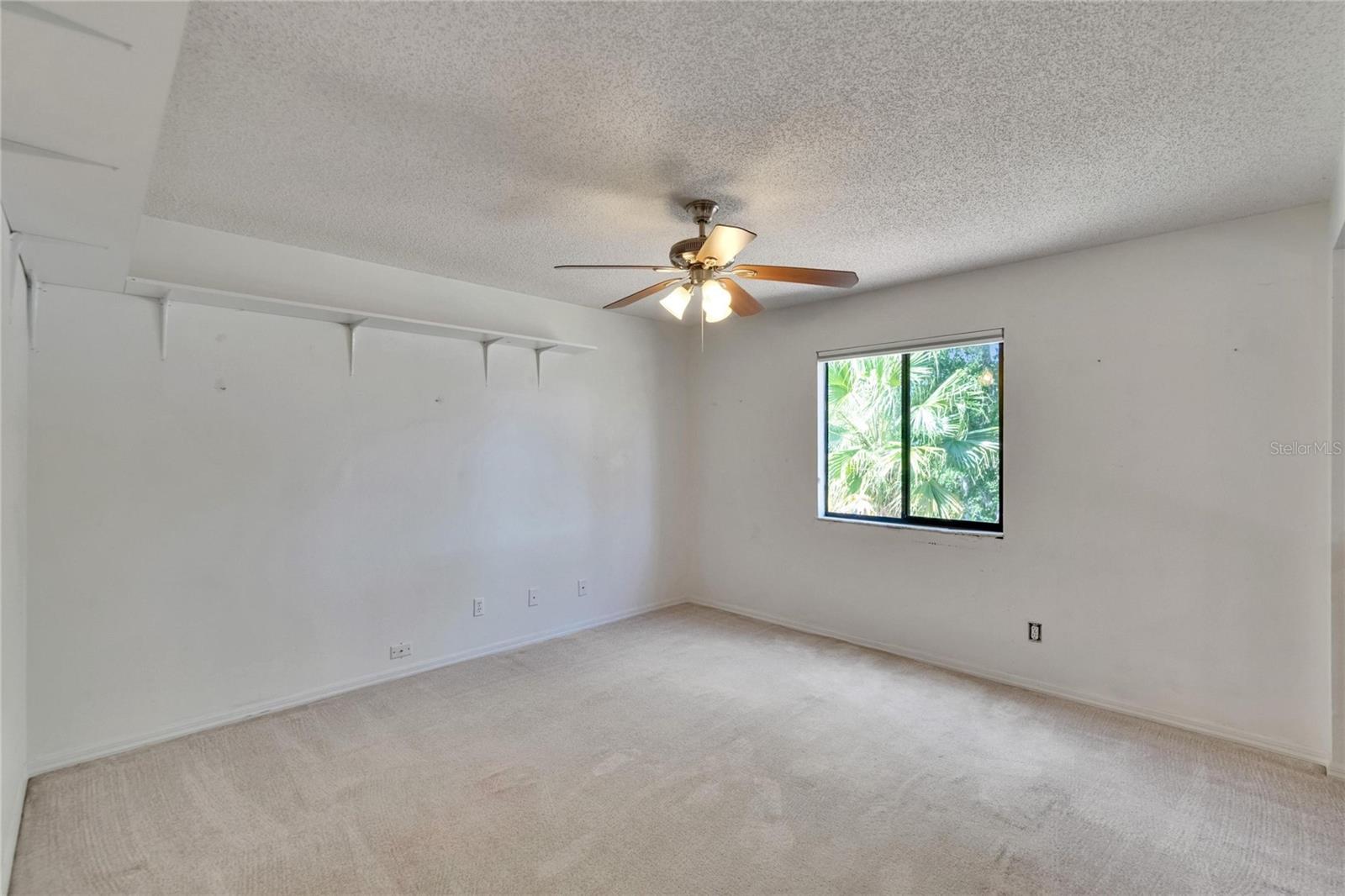 Image 59 of 87 For 4225 Barret Avenue