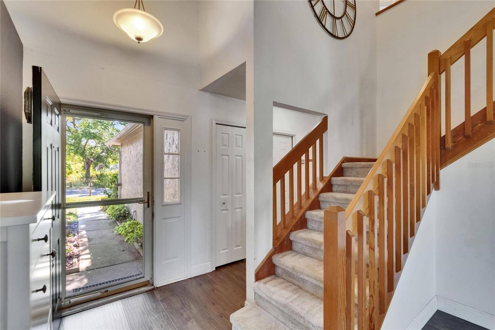 Image 6 of 87 For 4225 Barret Avenue