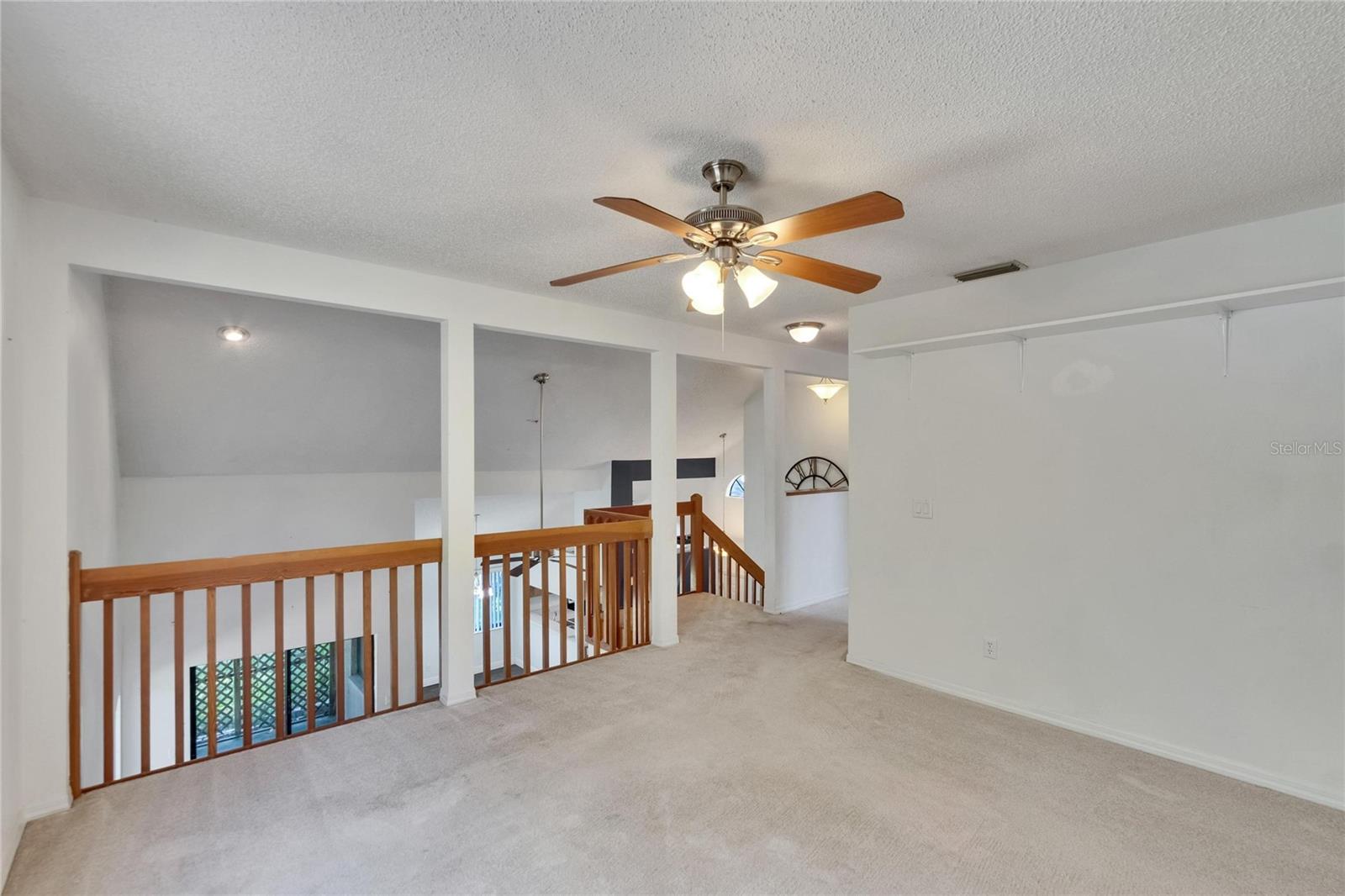 Image 61 of 87 For 4225 Barret Avenue