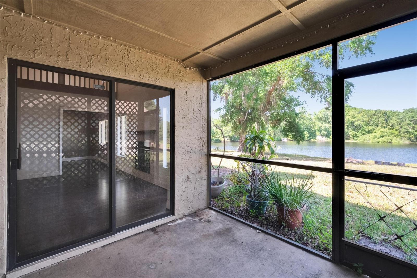 Image 79 of 87 For 4225 Barret Avenue