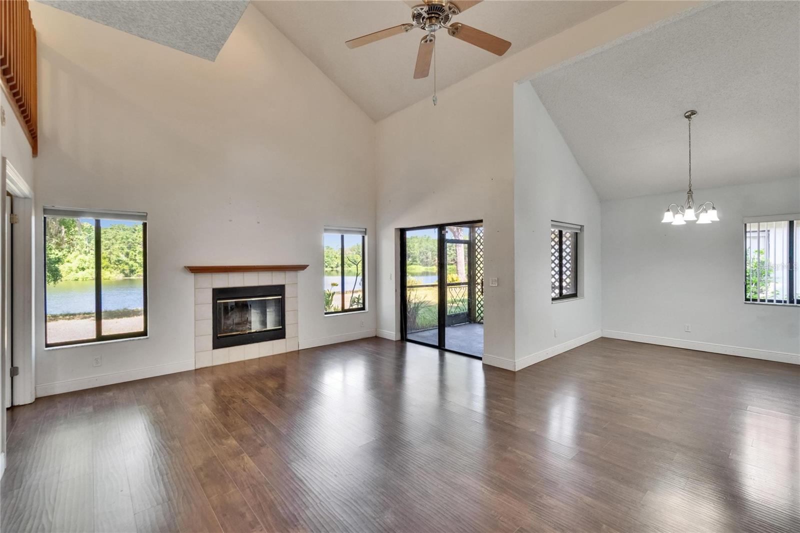 Image 9 of 87 For 4225 Barret Avenue