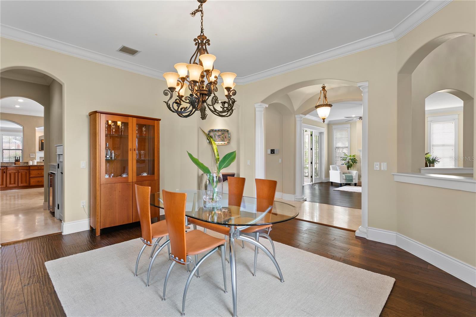 Image 16 of 47 For 601 Bosphorous Avenue