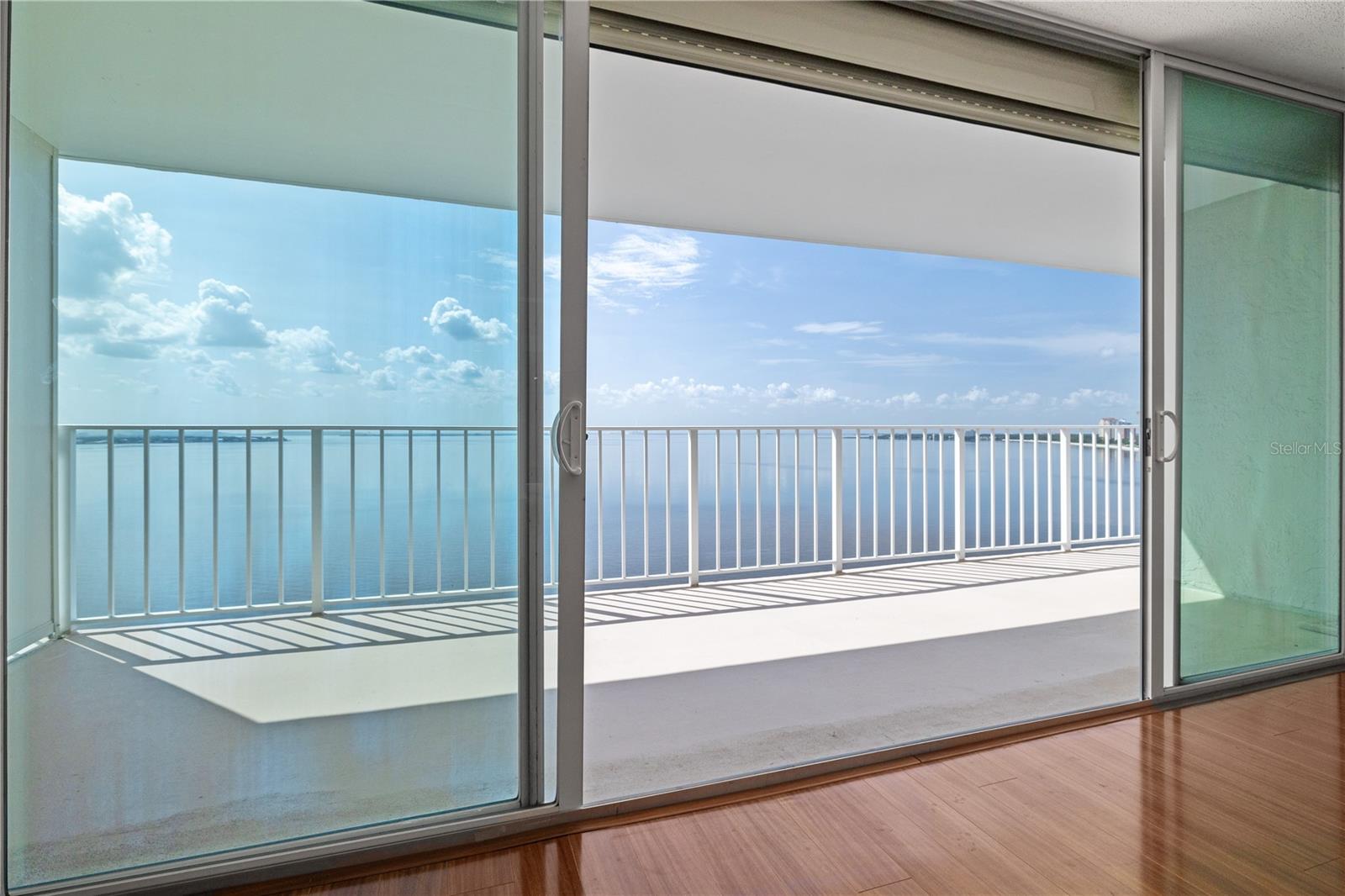 Image 10 of 33 For 2611 Bayshore Boulevard 1201