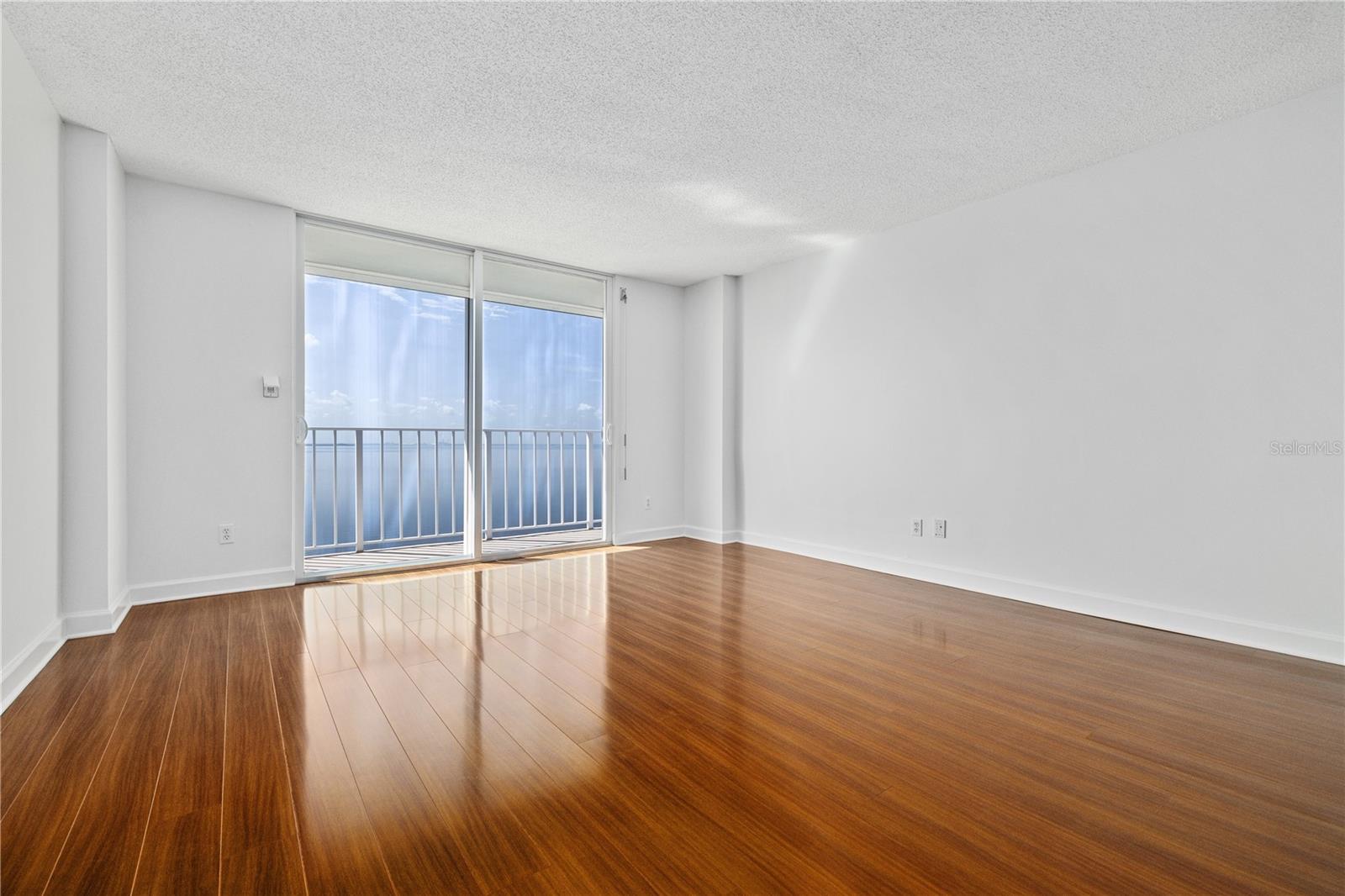 Image 13 of 33 For 2611 Bayshore Boulevard 1201