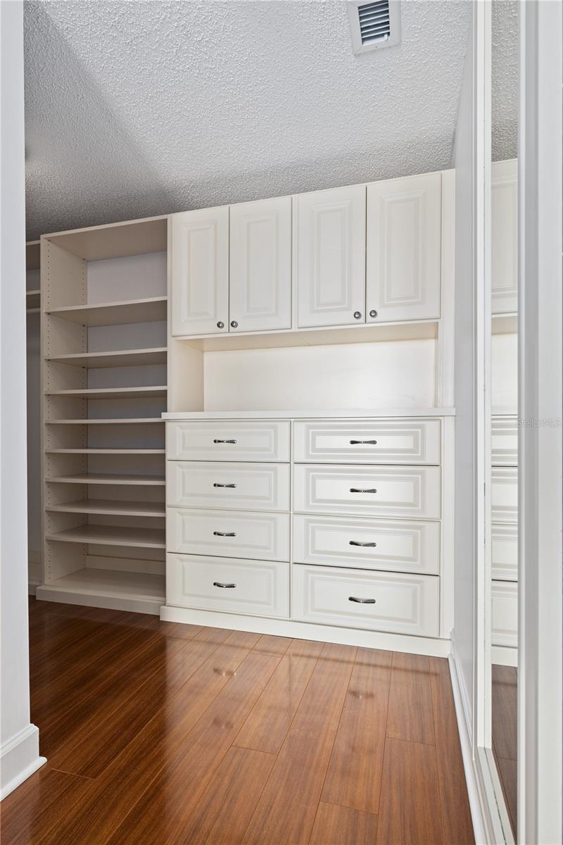 Image 16 of 33 For 2611 Bayshore Boulevard 1201