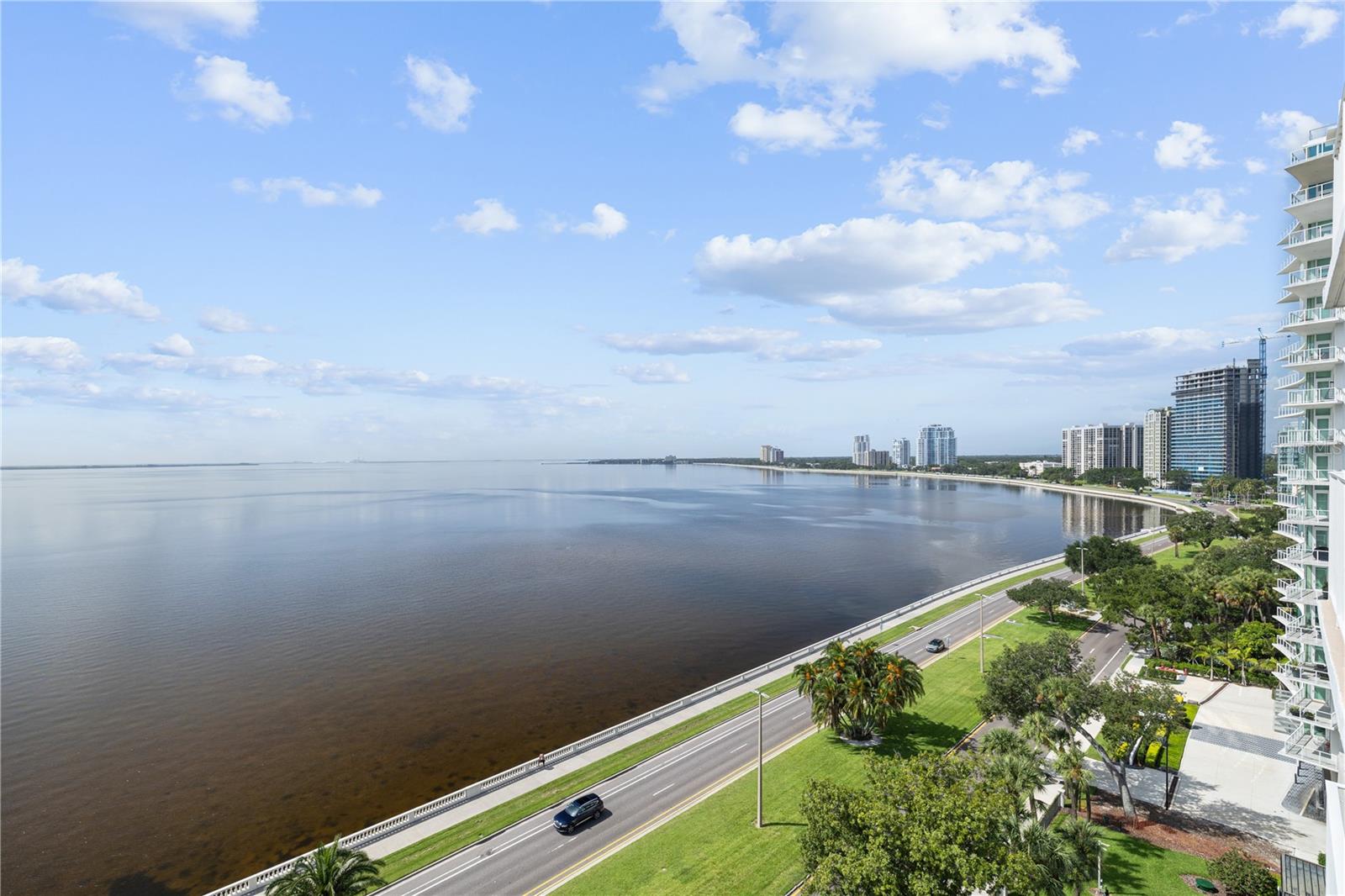 Image 19 of 33 For 2611 Bayshore Boulevard 1201