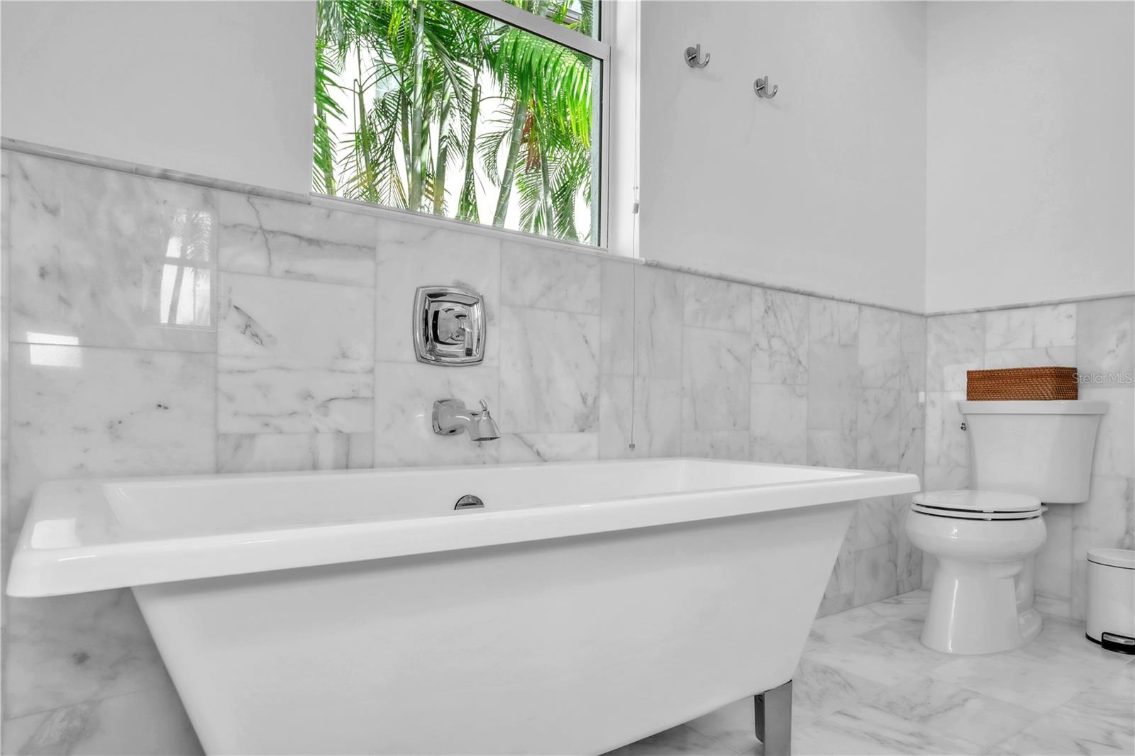 Image 26 of 35 For 349 Belleair Drive Ne