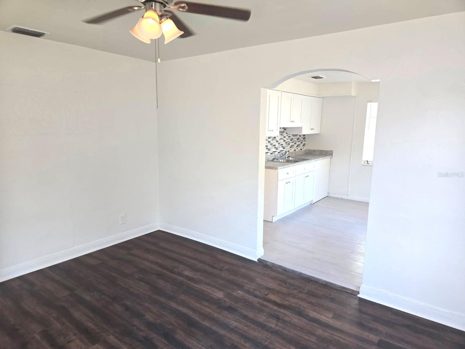 Image 4 of 12 For 3405 21st Avenue 1