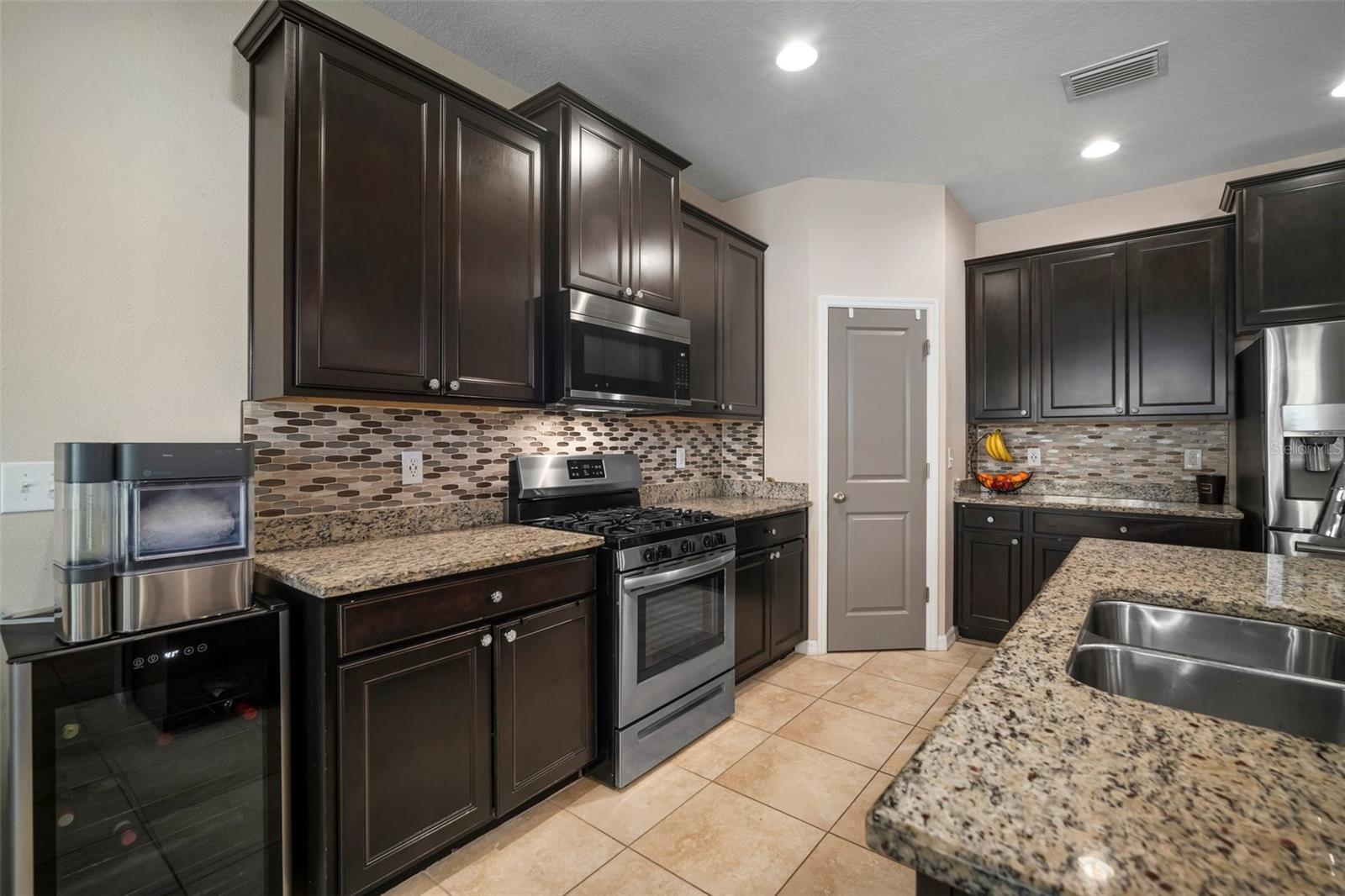 Image 23 of 86 For 6413 Triton Lane