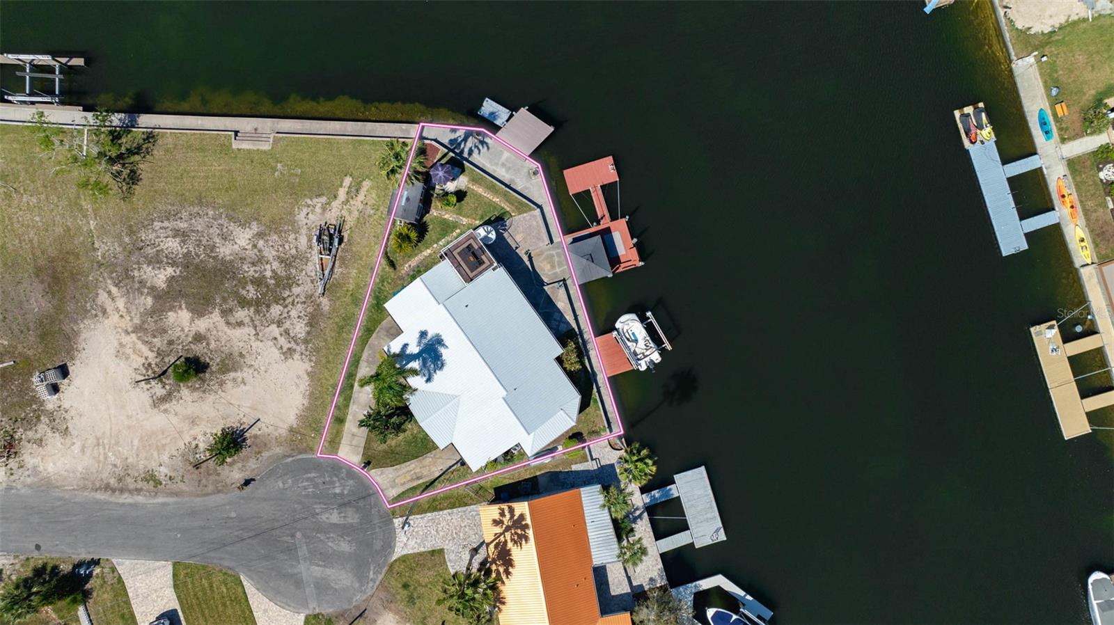 Image 3 of 47 For 3085 Bayfront Circle
