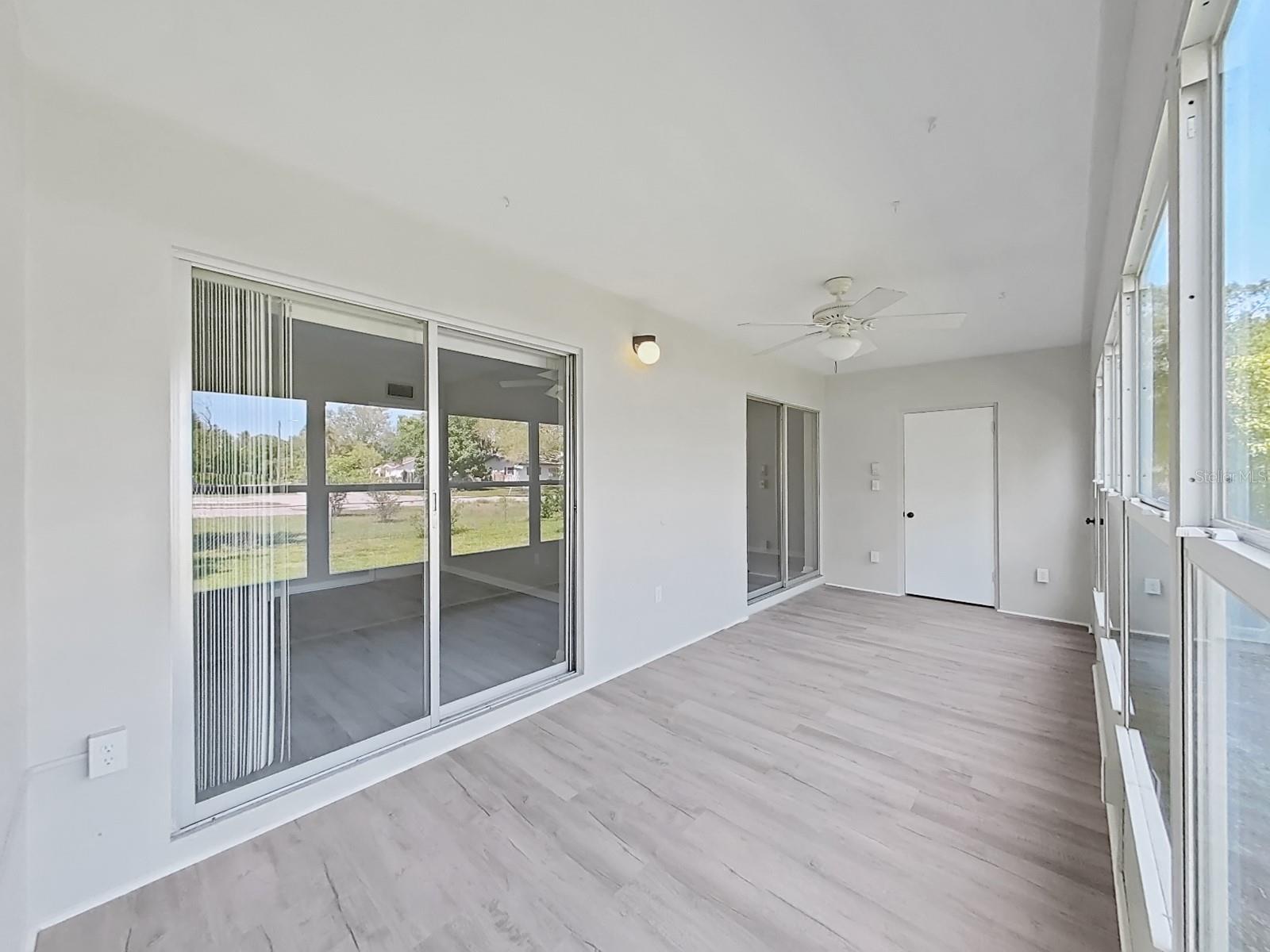 Image 24 of 25 For 100 Glennes Lane 108