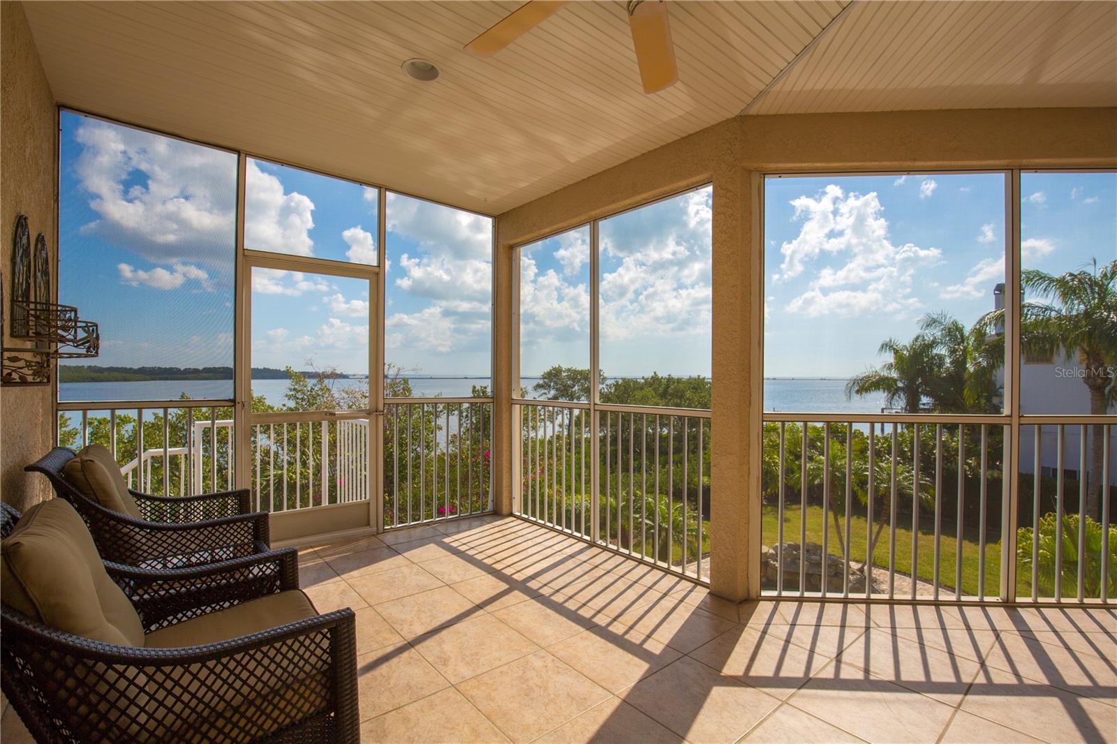 Image 23 of 77 For 1661 Sea Breeze Drive